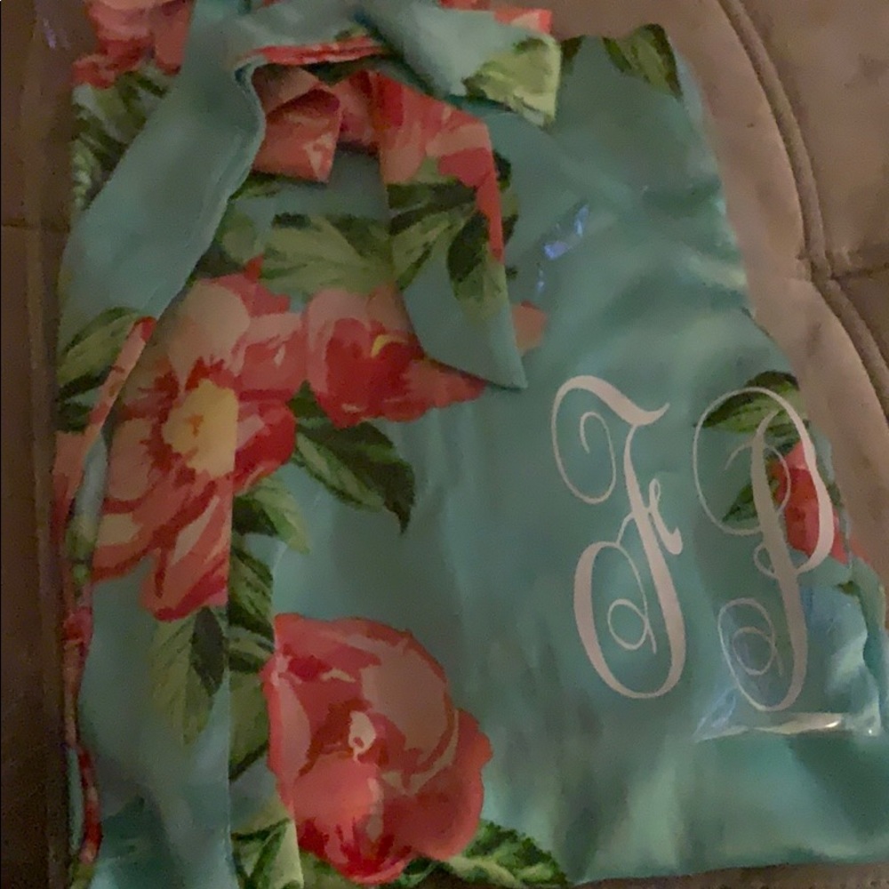 Turquoise robe